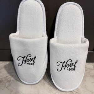 Hotel 1928 Waco White Unisex Slippers. Magnolia Joanna Gaines New